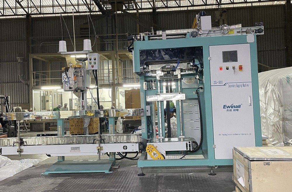 5KW ODM 약학 알약 작은 자루에 넣기 기계 AC220V ODM 양면 씰링